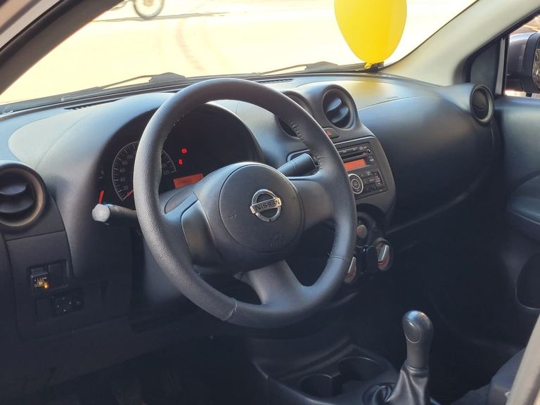 Nissan VERSA SV 1.6 16V Flex Fuel 4p Mec.