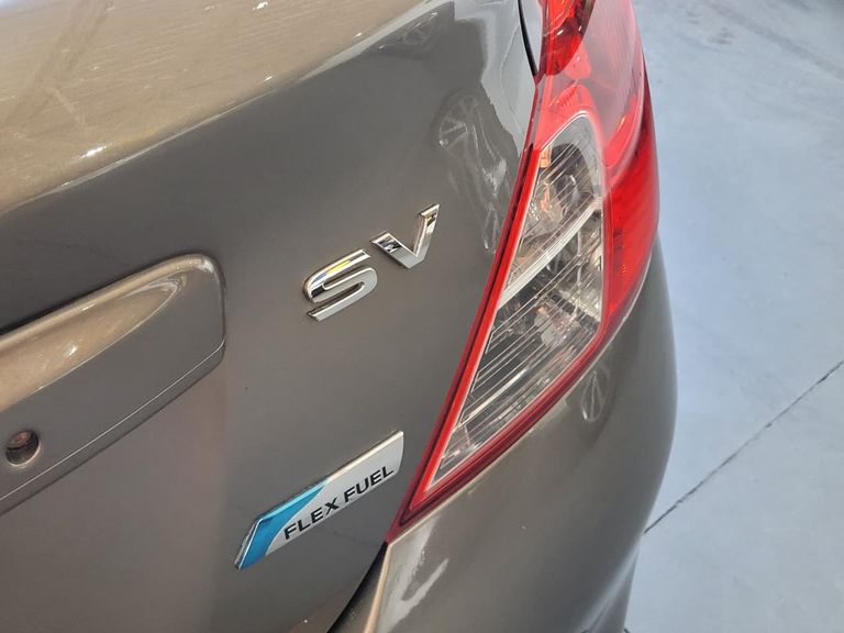 Nissan VERSA SV 1.6 16V Flex Fuel 4p Mec.