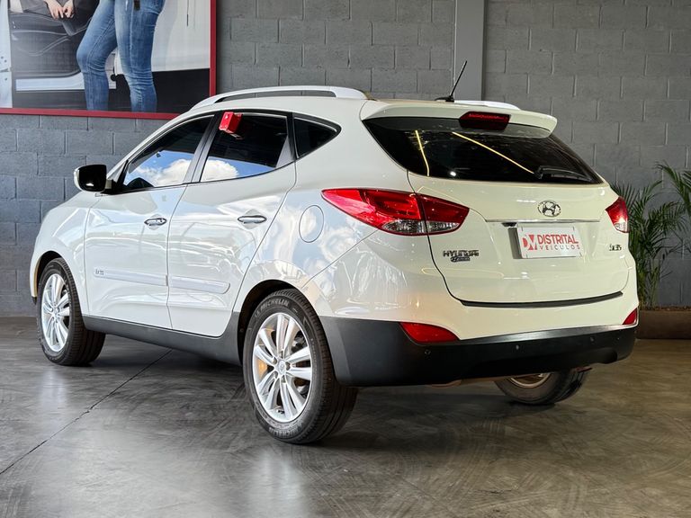 Hyundai ix35 2.0 16V 170cv 2WD/4WD Aut.