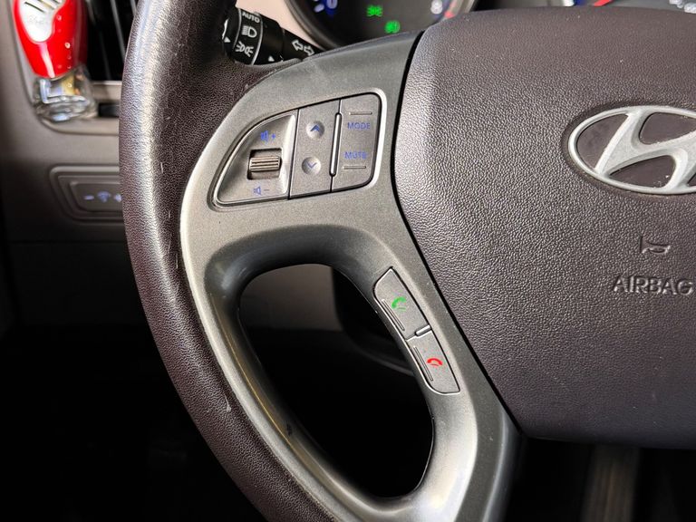 Hyundai ix35 2.0 16V 170cv 2WD/4WD Aut.