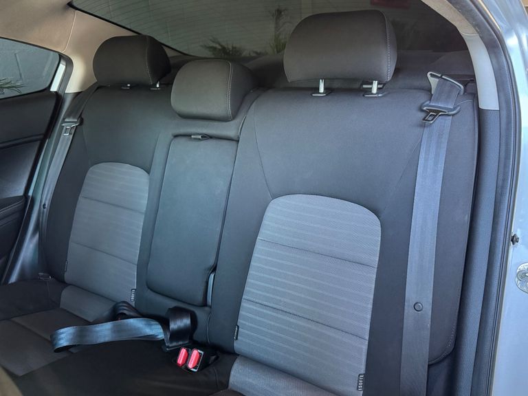 Kia Motors Cerato 1.6 16V  Flex  Aut.