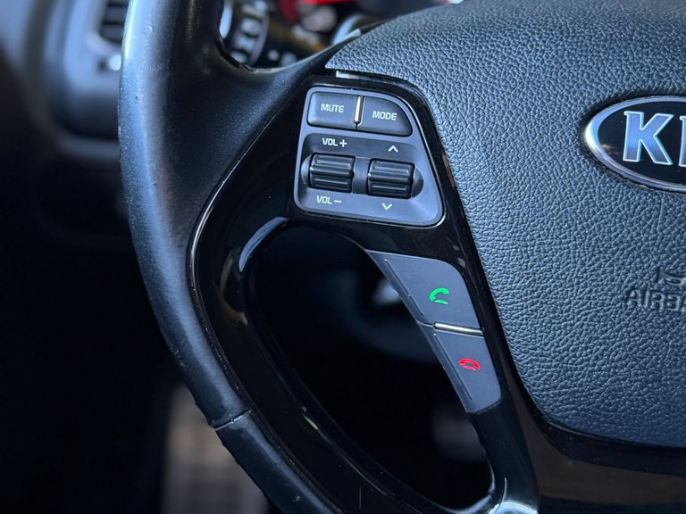 Kia Motors Cerato 1.6 16V  Flex  Aut.