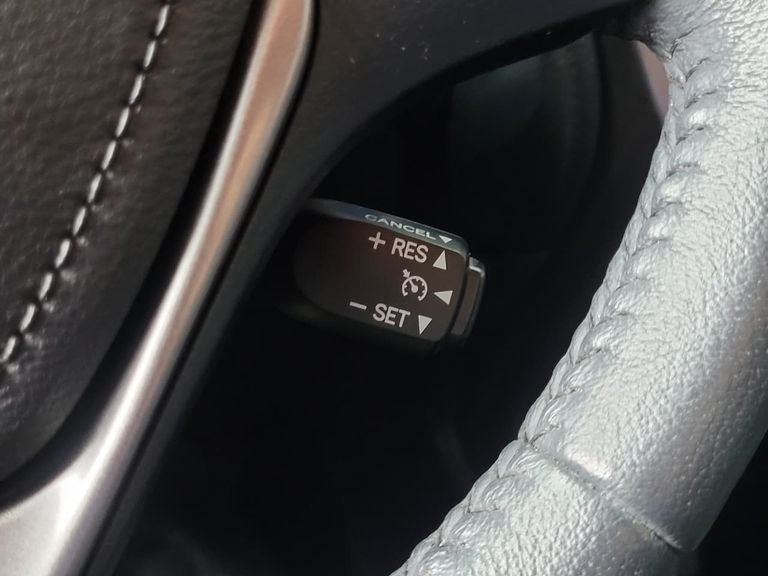 Toyota YARIS XLS 1.5 Flex 16V 5p Aut.
