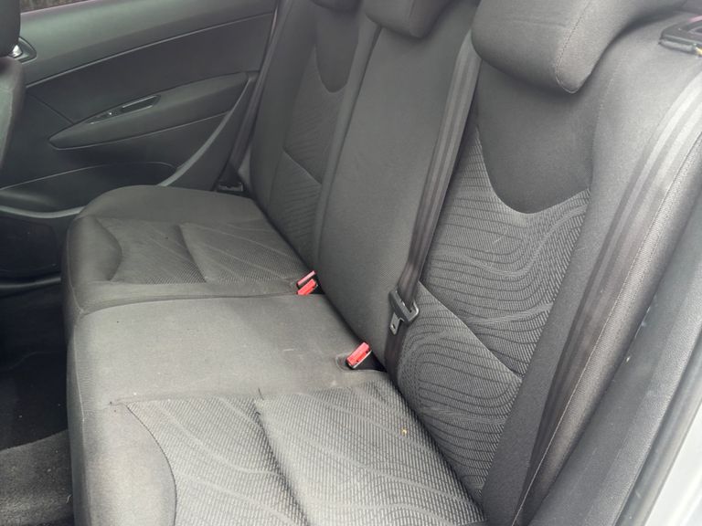 Peugeot 308 Active 1.6 Flex 16V 5p mec.