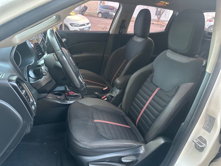 Fiat Toro Freedom 1.8 16V Flex Aut.