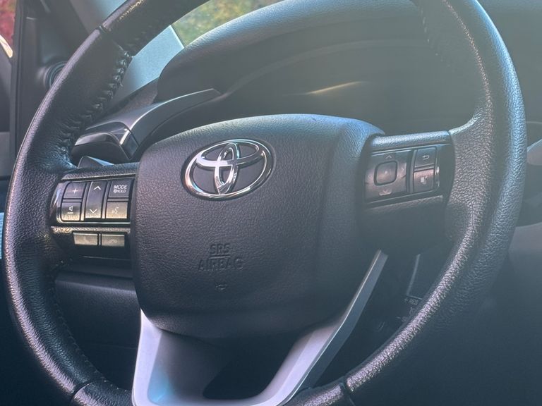 Toyota Hilux CD SRV 4x4 2.8 TDI Diesel Aut.