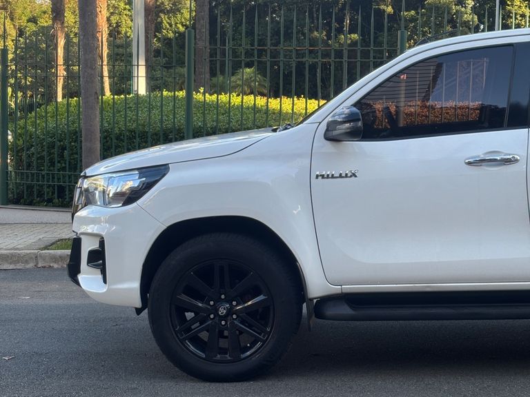 Toyota Hilux CD SRV 4x4 2.8 TDI Diesel Aut.