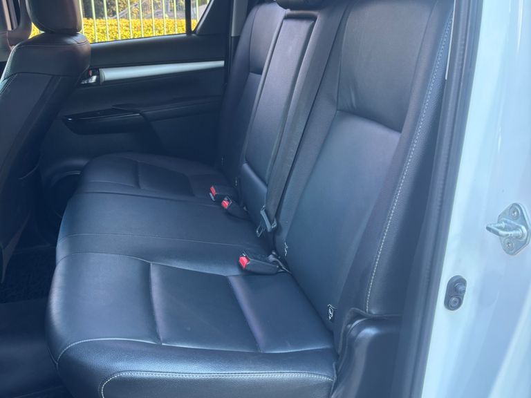 Toyota Hilux CD SRV 4x4 2.8 TDI Diesel Aut.