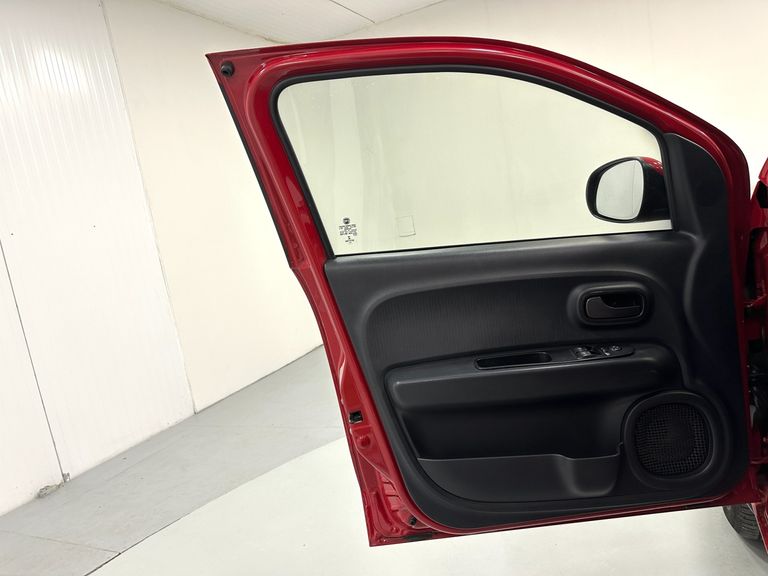 Fiat MOBI WAY on 1.0 Fire Flex 5p.