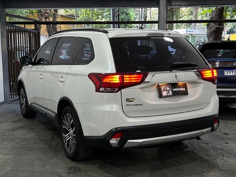 Mitsubishi OUTLANDER 2.0 16V 160cv Aut.