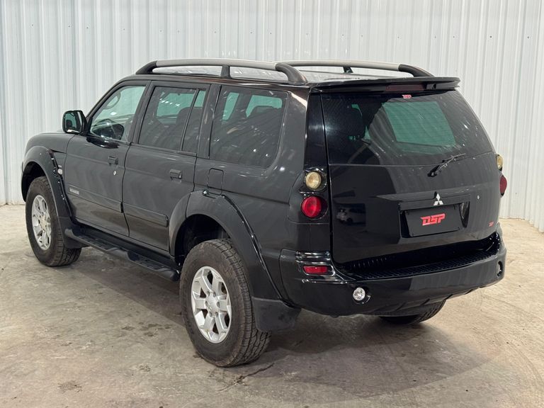 Mitsubishi Pajero Sport HPE 2.5 4x4 Diesel Aut.