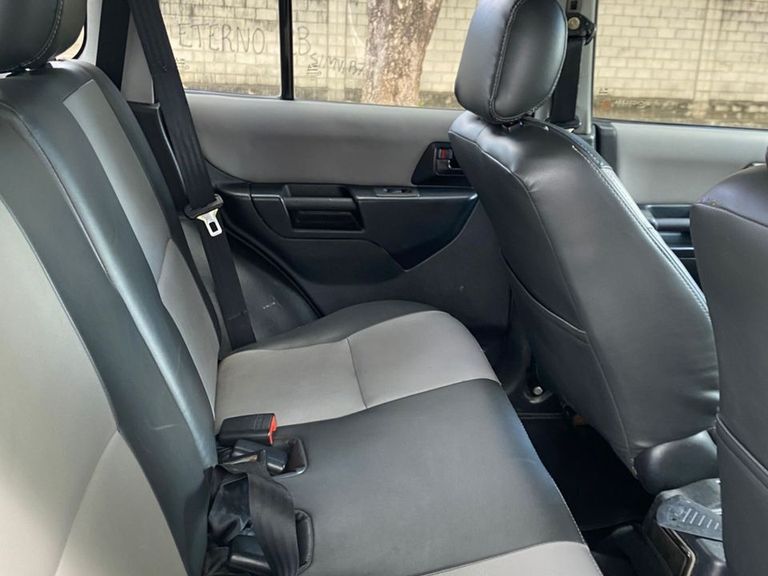 Mitsubishi Pajero TR4 2.0/ 2.0 Flex 16V 4x4 Aut.