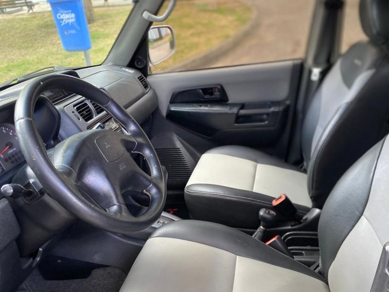 Mitsubishi Pajero TR4 2.0/ 2.0 Flex 16V 4x4 Aut.