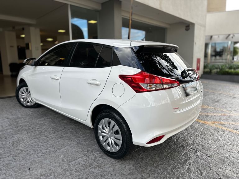 Toyota YARIS XL 1.5 Flex 16V 5p Aut.