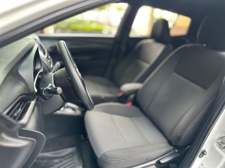 Toyota YARIS XL 1.5 Flex 16V 5p Aut.