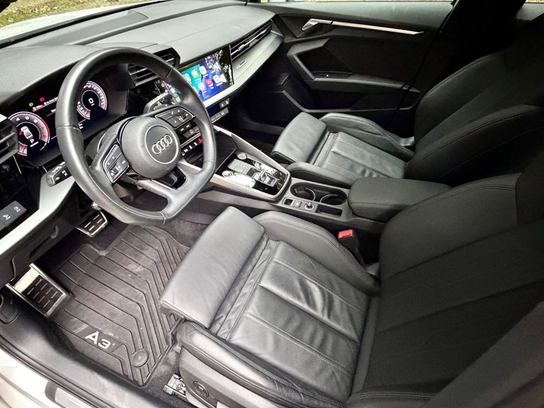 Audi A3 Sportb. Perf. Black 2.0 S-tron.(Híb.)