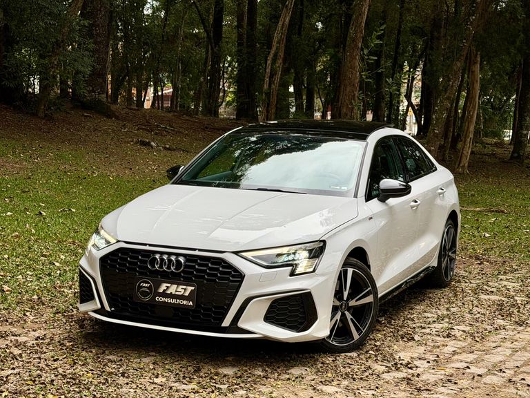 Audi A3 Sportb. Perf. Black 2.0 S-tron.(Híb.)