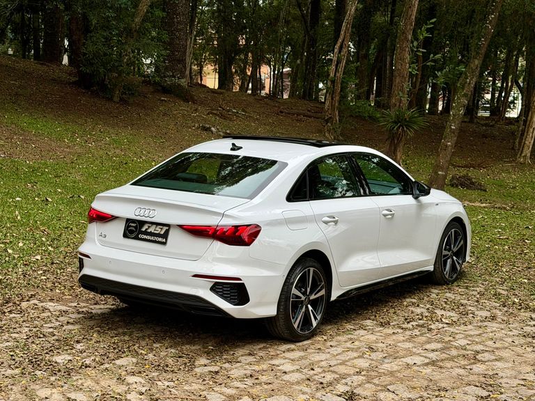 Audi A3 Sportb. Perf. Black 2.0 S-tron.(Híb.)