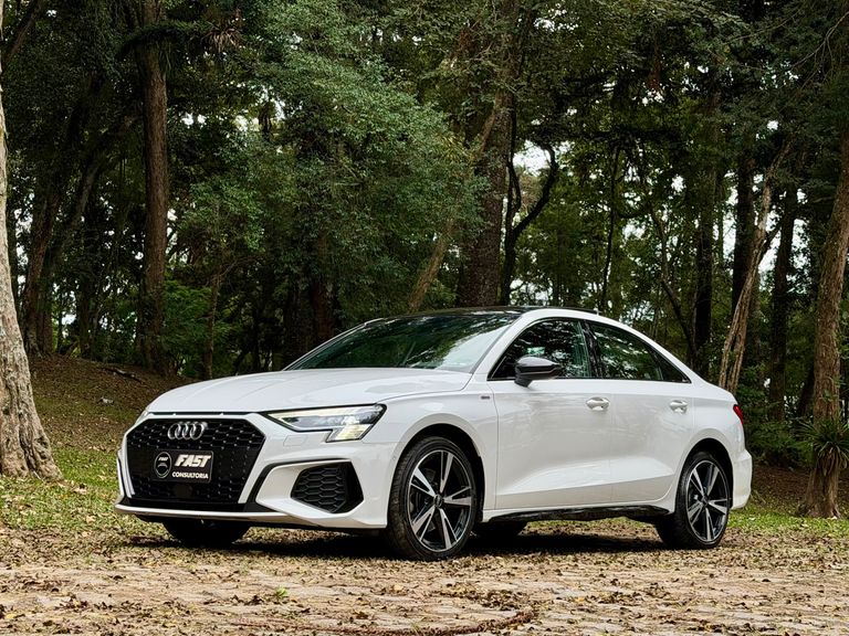 Audi A3 Sportb. Perf. Black 2.0 S-tron.(Híb.)