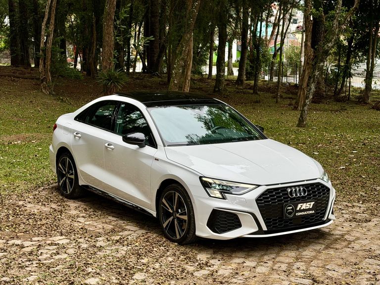 Audi A3 Sportb. Perf. Black 2.0 S-tron.(Híb.)