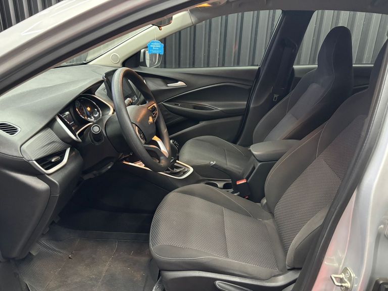 Chevrolet ONIX SEDAN Plus LTZ 1.0 12V TB Flex Mec.