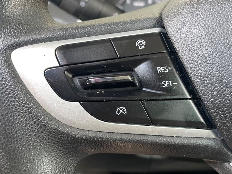 Chevrolet ONIX SEDAN Plus LT 1.0 12V Flex 4p Mec.