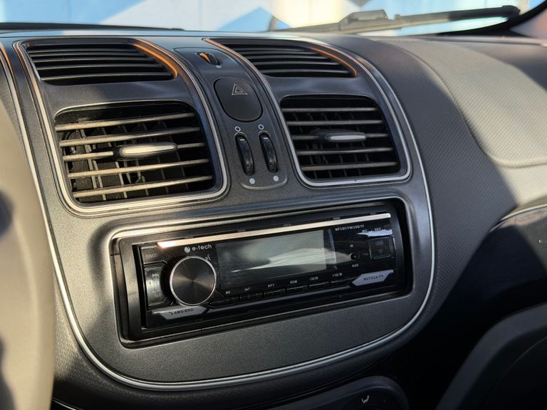 Fiat Grand Siena ATTRAC. 1.4 EVO F.Flex 8V