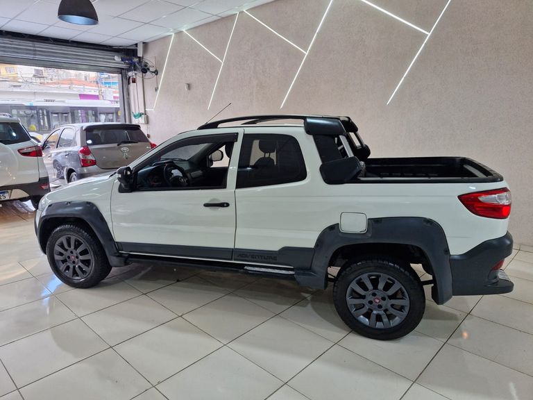 Fiat Strada Adv.1.8 16V Dualogic Flex CD