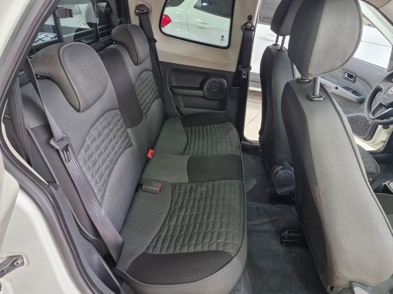 Fiat Strada Adv.1.8 16V Dualogic Flex CD