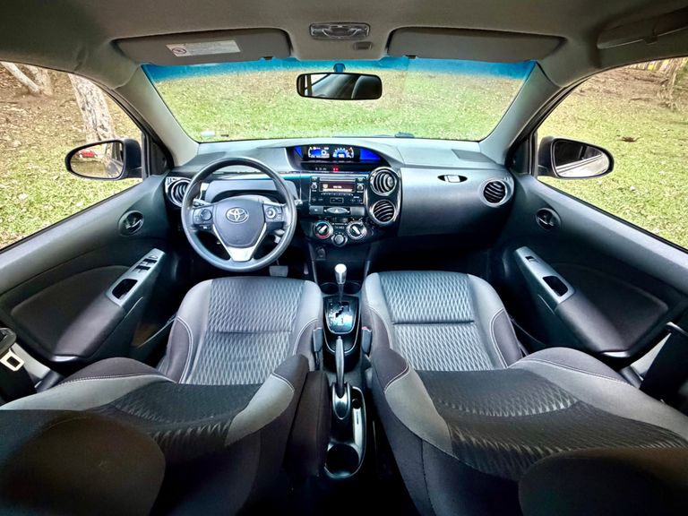Toyota ETIOS X Plus 1.5 Flex 16V 5p Aut.