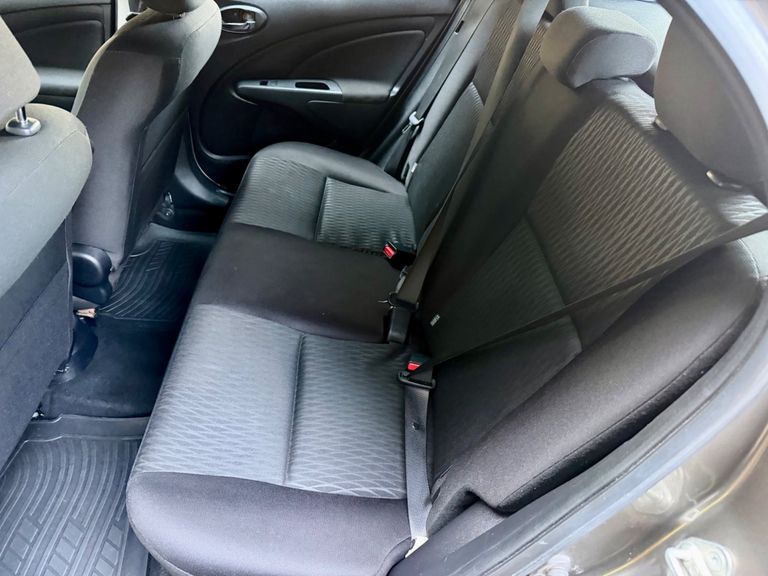 Toyota ETIOS X Plus 1.5 Flex 16V 5p Aut.