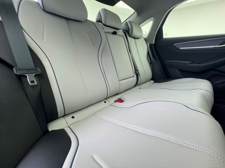 BYD King GS 1.5 16V Aut. (Hibrido)