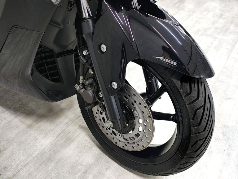 YAMAHA NMAX 160