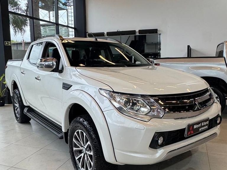 Mitsubishi L200 Triton Sport HPE-S 2.4 CD Dies. Aut