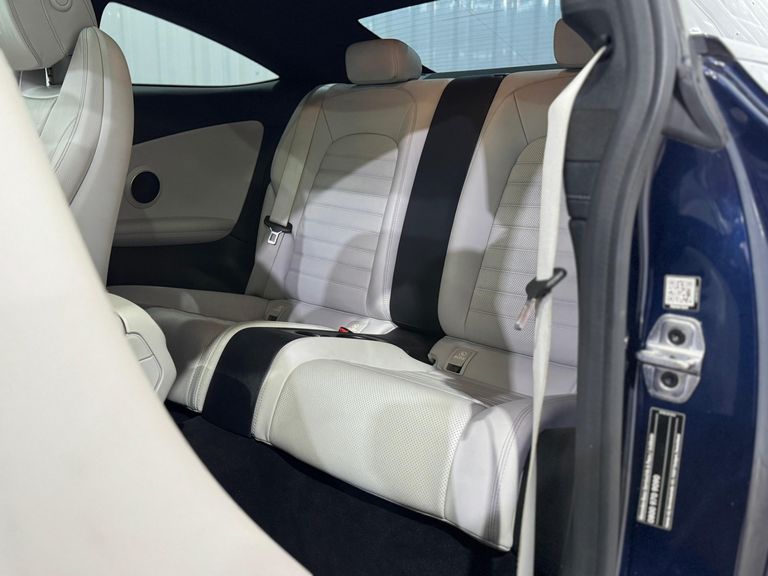 Mercedes C-250 Sport Coupe 2.0 16V 211cv Aut.