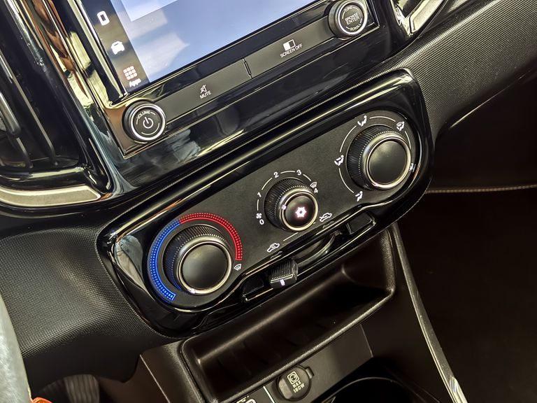 Fiat Strada Volcano 1.3 Flex 8V CD