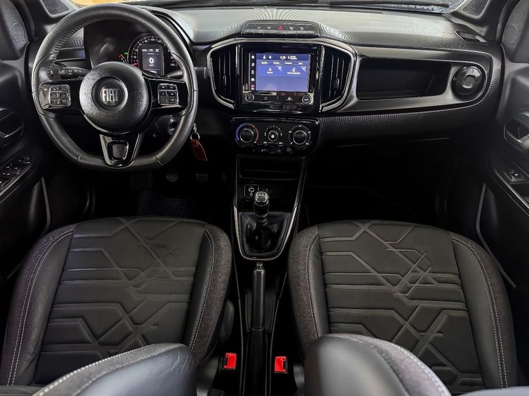 Fiat Strada Volcano 1.3 Flex 8V CD