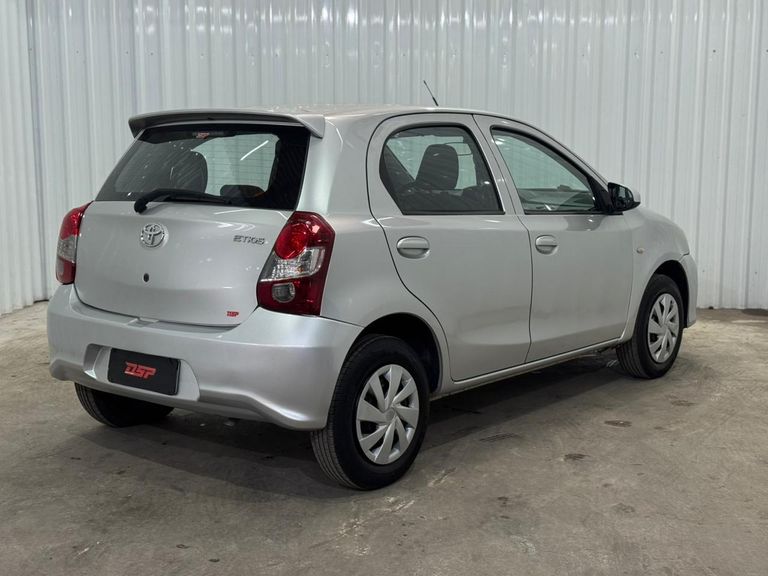 Toyota ETIOS X 1.3 Flex 16V 5p Mec.