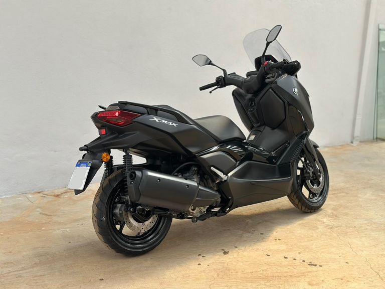 YAMAHA XMAX 250 CONNECTED 