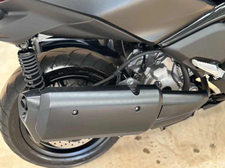 YAMAHA XMAX 250 CONNECTED 