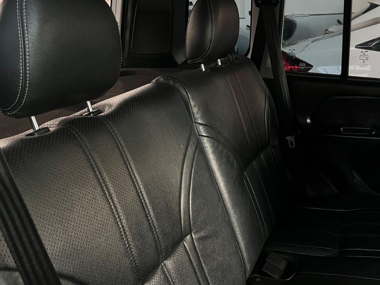 Mitsubishi Pajero TR4 2.0/ 2.0 Flex 16V 4x4 Aut.