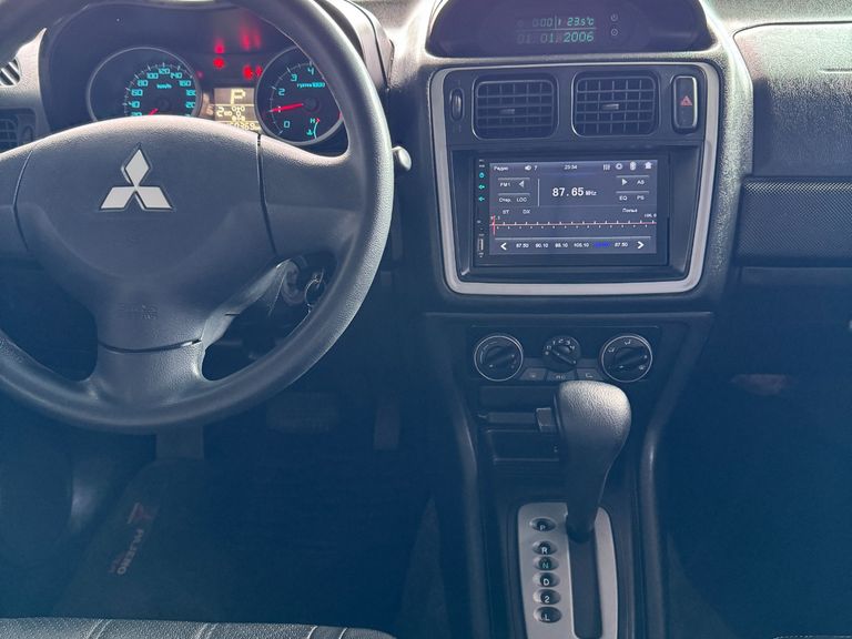 Mitsubishi Pajero TR4 2.0/ 2.0 Flex 16V 4x4 Aut.