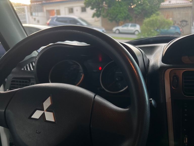 Mitsubishi Pajero TR4 2.0/ 2.0 Flex 16V 4x4 Aut.
