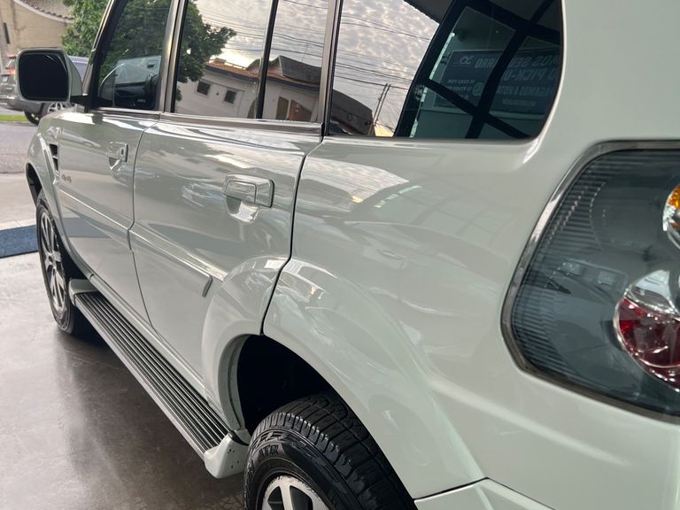 Mitsubishi Pajero TR4 2.0/ 2.0 Flex 16V 4x4 Aut.