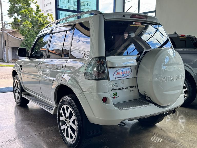 Mitsubishi Pajero TR4 2.0/ 2.0 Flex 16V 4x4 Aut.