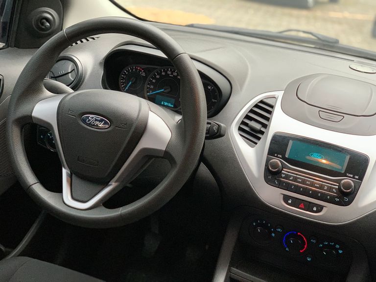 Ford Ka 1.5 Sedan SE Plus 12V Flex 4p Mec.