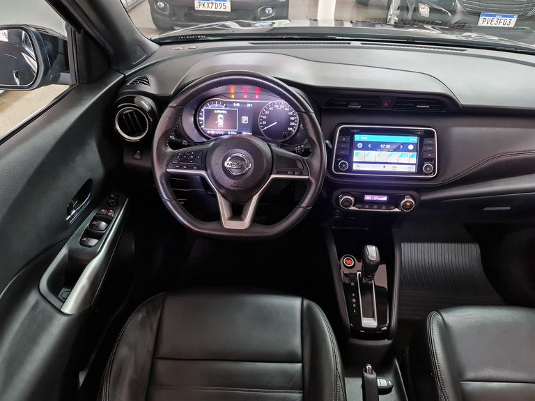 Nissan KICKS SL 1.6 16V FlexStar 5p Aut.