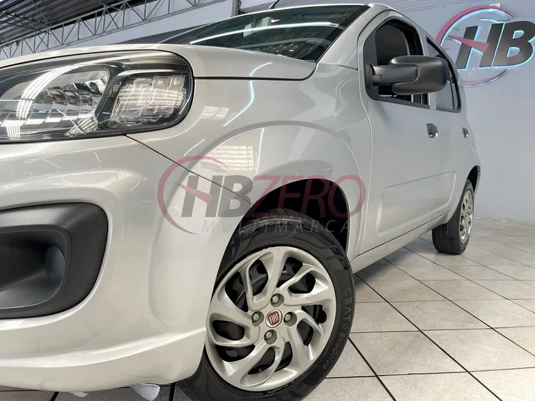 Fiat UNO ATTRACTIVE 1.0 Fire Flex 8V 5p Flex 4 portas, câmbio