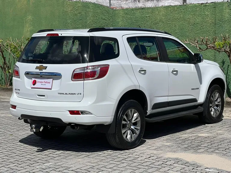 Carros Seguros: Chevrolet Trailblazer 2015