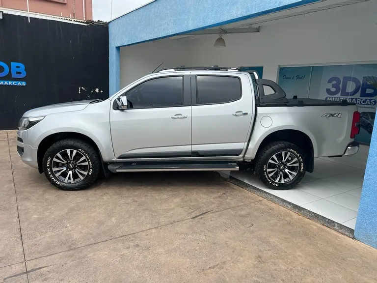 Chevrolet S10 Pick-Up LTZ 2.8 TDI 4x4 CD Dies.Aut Diesel 4 portas, câmbio  Automático em Campo Grande - 3Db Multimarcas